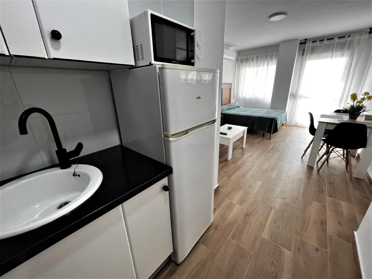 טורמולינוס Ver7 - Estudio, Wifi, Fire Stick Amazon, Terraza, Vistas Al Mar, Piscina מראה חיצוני תמונה